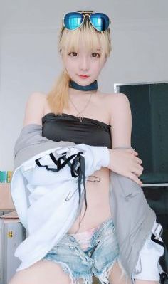 《内衣办公室》 在线观看_JVID性感写真